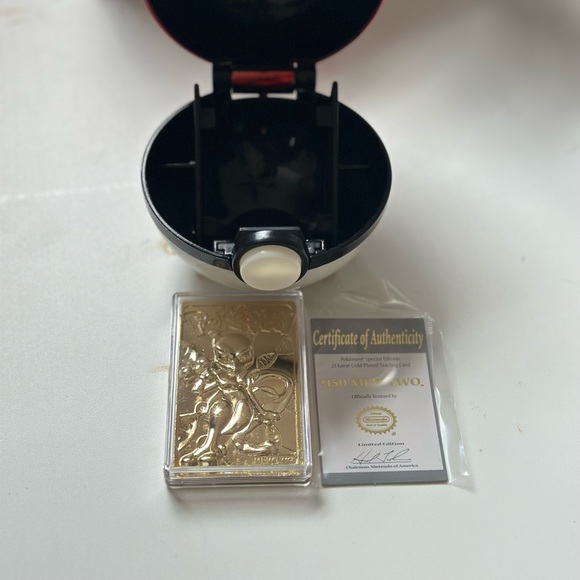 POKÉMON Limited Edition 23K Gold-Plated Trading Card - Picture 3 of 5